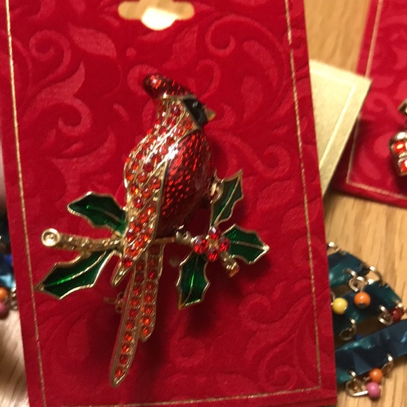 Holiday 🎄Christmas brooches and Christmas Earrings - Picture 3 of 4